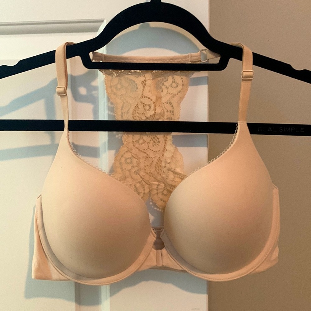 Victoria’s Secret Body by Victoria Lace Racer Back Bra - WILL BUNDLE
